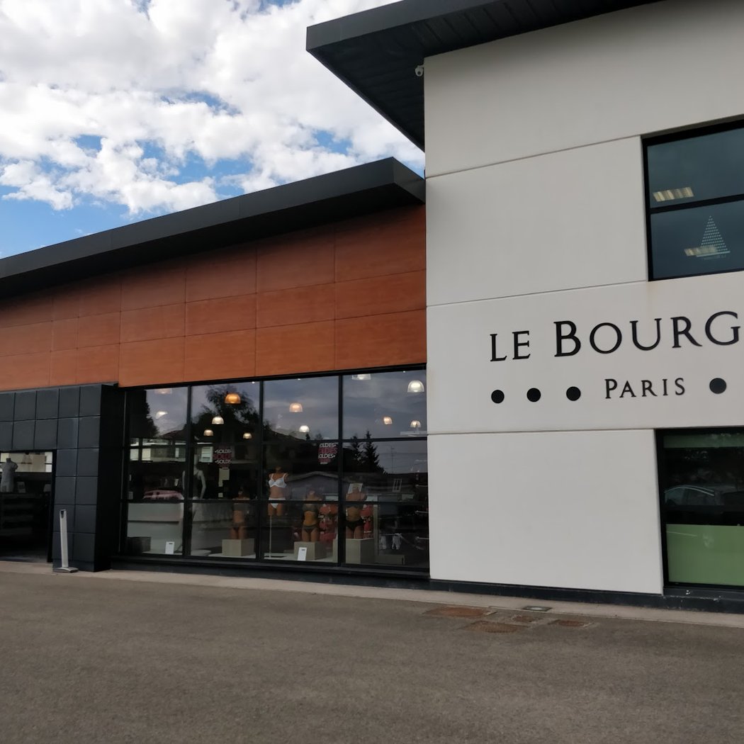 Le Bourget Paris . SA 2